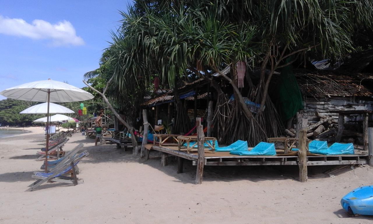 Relax Beach House Hotel Koh Lanta Bagian luar foto